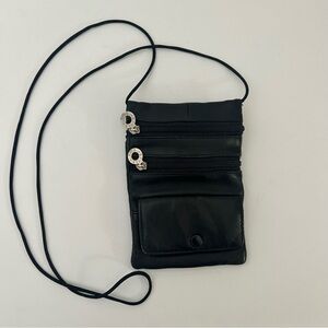 Vintage Style 2000 womens leather crossbody bag